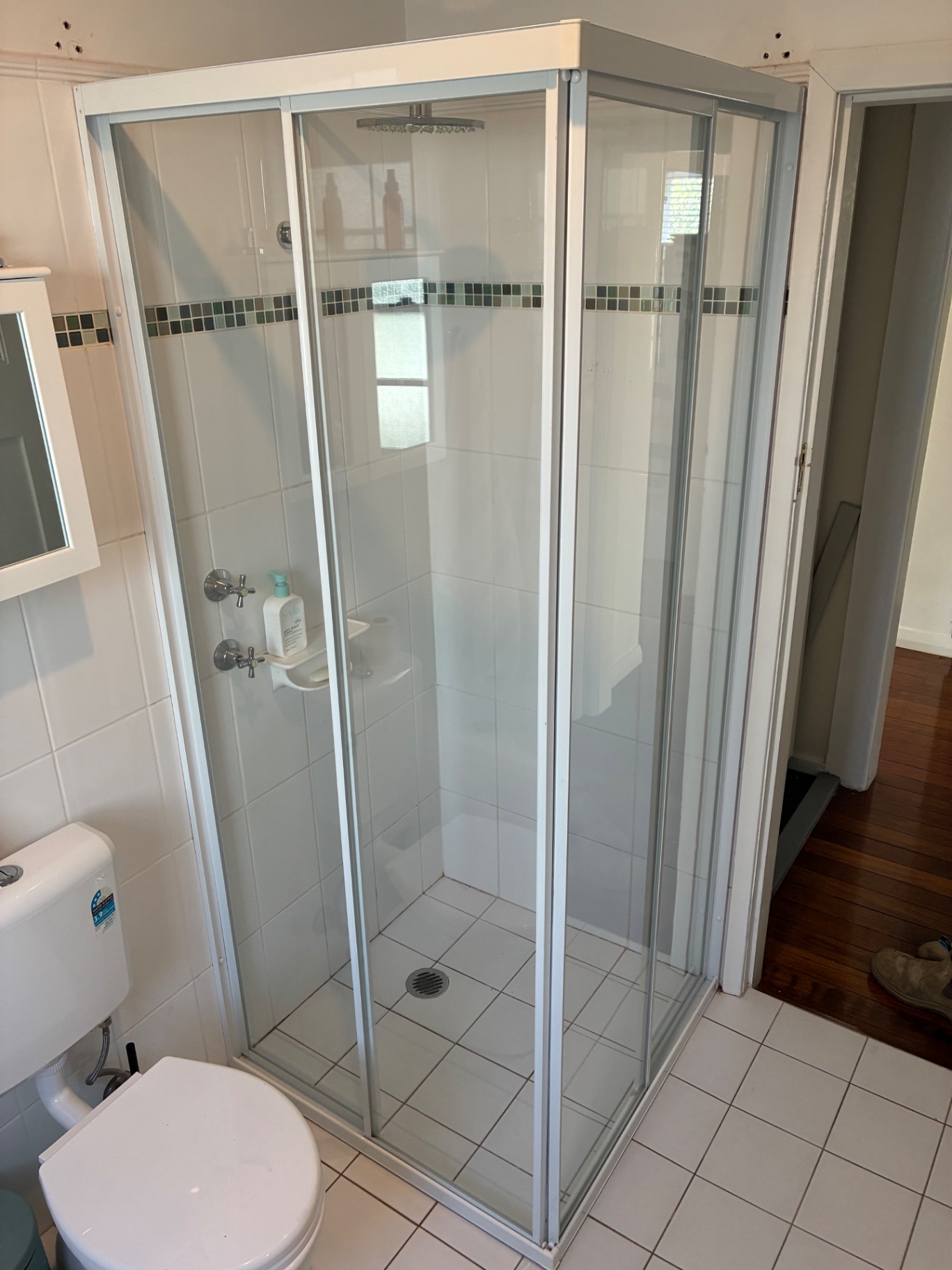 Fully Framed shower screen